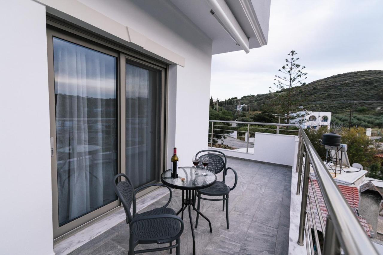 Lychnos Apartments Kamilári Exterior foto